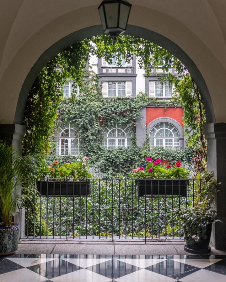 Four Seasons Hotel Mexico City Exterior photo